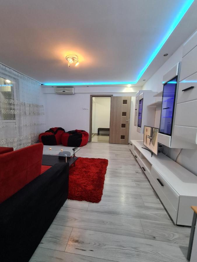 Апартаменти Apartament Ultra Central 1 Хунедоара Екстер'єр фото
