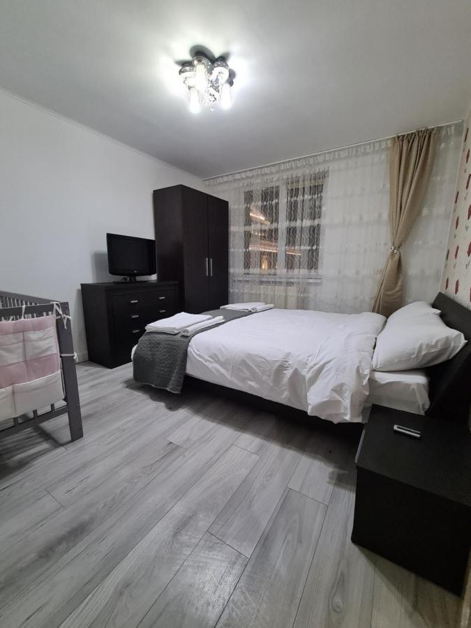 Апартаменти Apartament Ultra Central 1 Хунедоара Екстер'єр фото