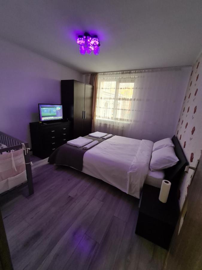Апартаменти Apartament Ultra Central 1 Хунедоара Екстер'єр фото