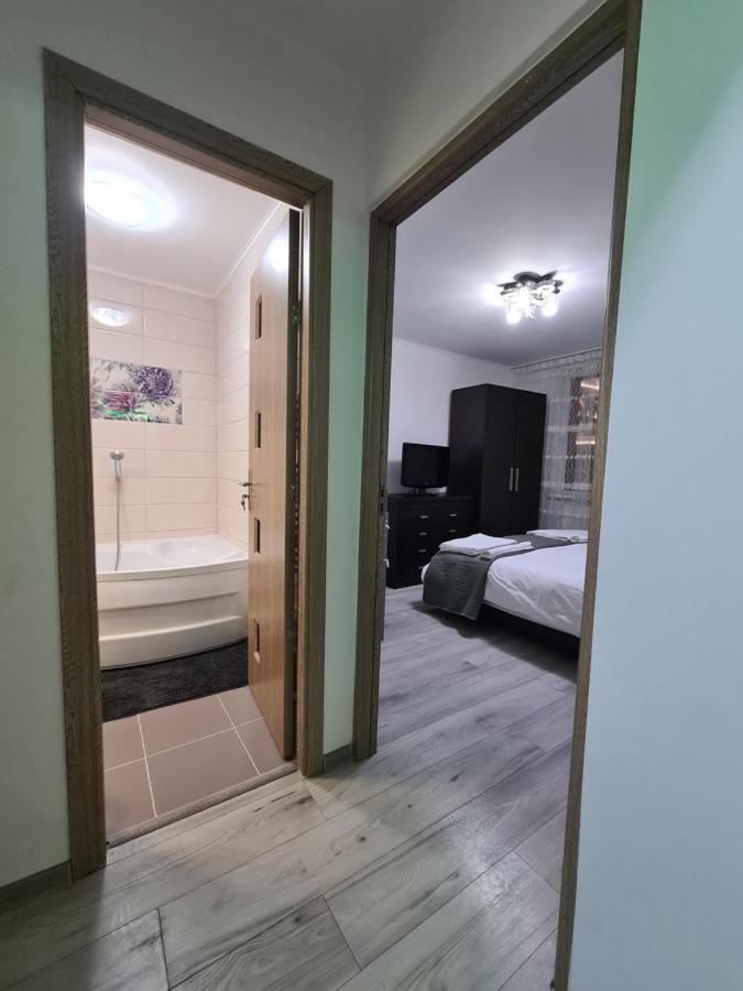 Апартаменти Apartament Ultra Central 1 Хунедоара Екстер'єр фото