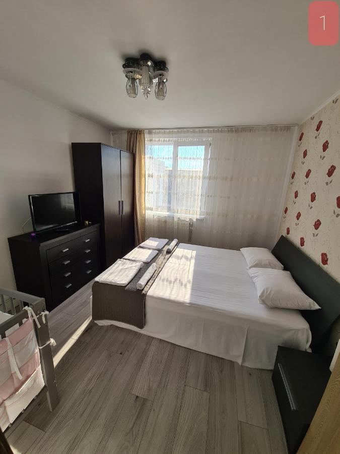 Апартаменти Apartament Ultra Central 1 Хунедоара Екстер'єр фото